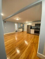 66 Beacon St, Unit 4 in Somerville, MA - Building Photo