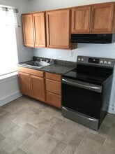 1521 Upland St, Unit B in Chester, PA - Building Photo - Building Photo
