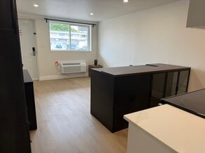 7800 Lundy's Ln in Niagara Falls, ON - Building Photo - Building Photo