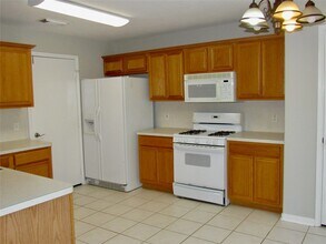 3231 Stoneydale Ln in Spring, TX - Building Photo - Building Photo