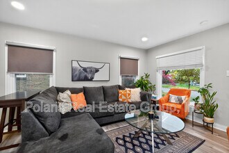 4905 Norwaldo Ave in Indianapolis, IN - Foto de edificio - Building Photo