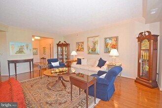 940 Astern Way, Unit 602 in Annapolis, MD - Building Photo - Building Photo