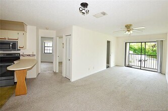 1999 NE Collins Cir in Jensen Beach, FL - Building Photo - Building Photo