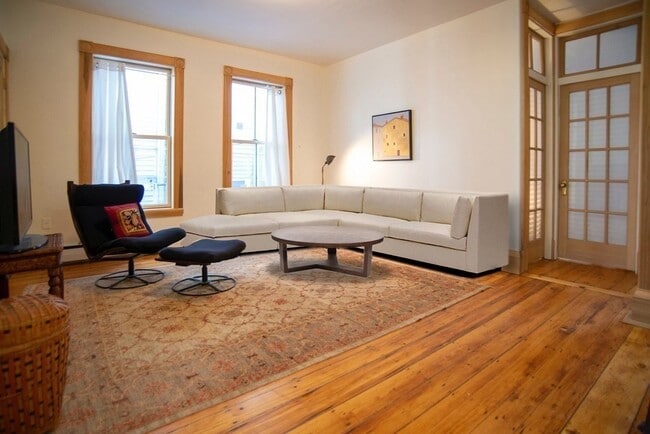 property at 283 Chestnut Ave