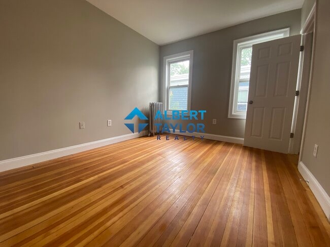 10 Cambridge Ter, Unit 1