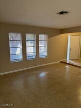 4413 SE 14th Ave in Cape Coral, FL - Building Photo - Building Photo