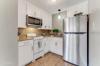 2901 N Halifax Ave in Daytona Beach, FL - Building Photo - Building Photo