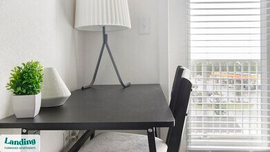 12525 Tibbets Ln, Unit 2404 in Jacksonville, FL - Foto de edificio - Building Photo