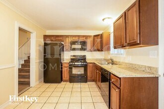148 Berkshire Dr in Crystal Lake, IL - Building Photo - Building Photo
