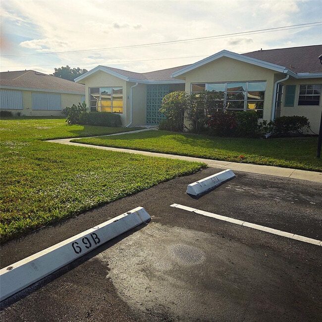 5385 Lakefront Blvd in Delray Beach, FL - Building Photo - Building Photo