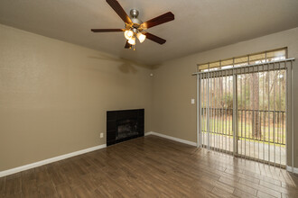 Serena Woods Apartments in Spring, TX - Building Photo - Building Photo