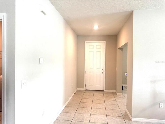 863 Hudson Valley Dr in Poinciana, FL - Building Photo - Building Photo