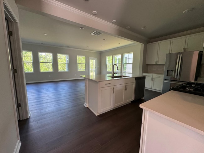1075 River Glade Ct in Graham, NC - Building Photo - Building Photo