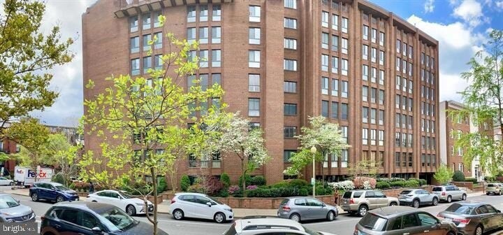 1280 21st St NW, Unit 109 in Washington, DC - Building Photo