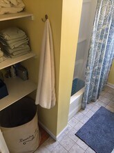 35 Somerset St, Unit 1 in West Hartford, CT - Building Photo - Building Photo