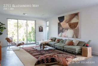 2251 Allesandro Way in Los Angeles, CA - Building Photo - Building Photo