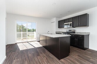 8 Kenzie Way in Carlisle, PA - Building Photo - Building Photo