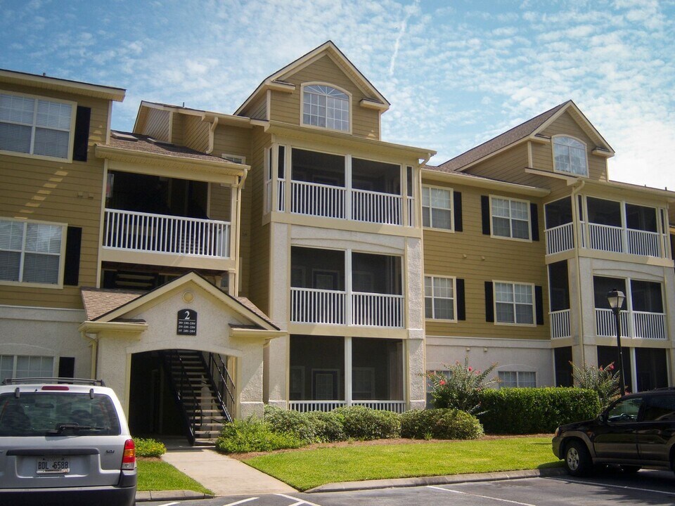 3204 Walden Park Dr in Savannah, GA - Building Photo