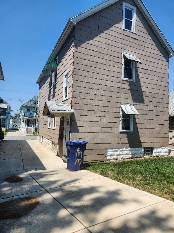 33 Grove St in Buffalo, NY - Building Photo - Building Photo