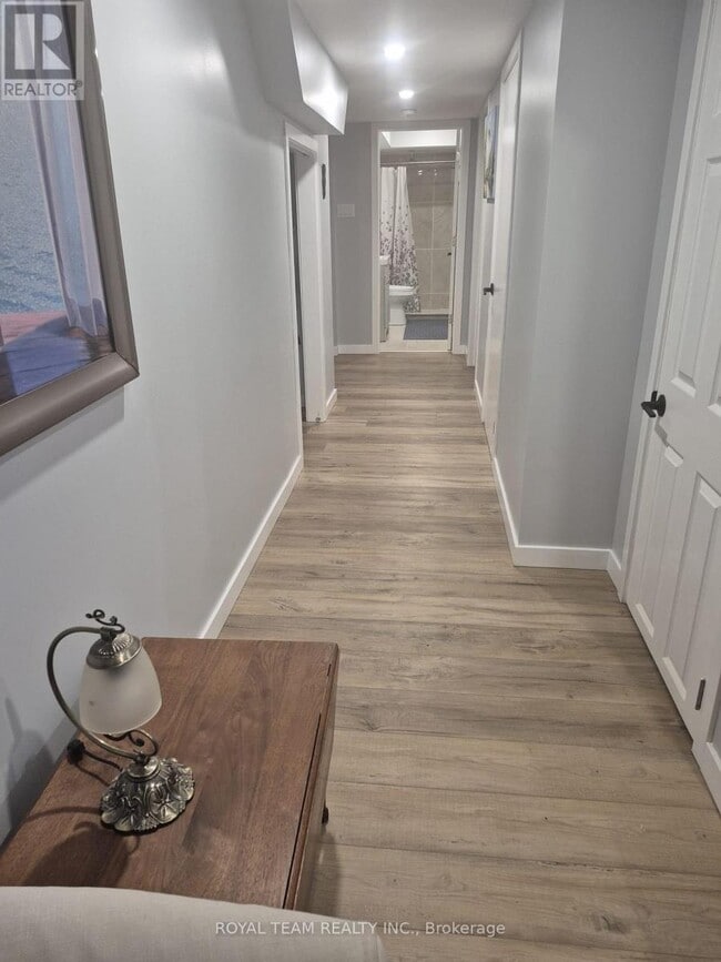 996 Robinson St in Innisfil, ON - Building Photo - Building Photo