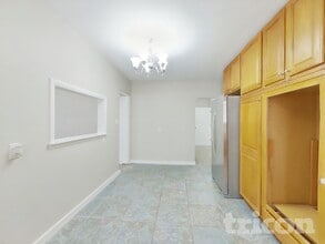 10301 Sorrills Creek Ln in Raleigh, NC - Foto de edificio - Building Photo