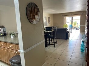 1318 W 42nd St in Hialeah, FL - Building Photo - Building Photo