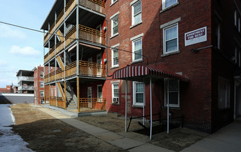 54 Mechanic St in Manchester, NH - Foto de edificio - Building Photo