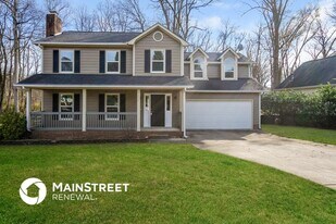 9006 Hunters Pointe Dr in Huntersville, NC - Building Photo