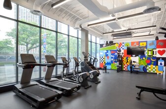 640 N May St in Chicago, IL - Building Photo - Building Photo
