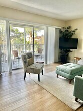 120 Lehane Terrace in North Palm Beach, FL - Building Photo - Building Photo