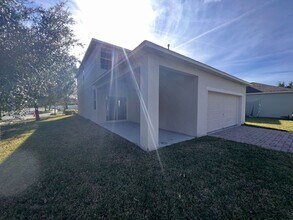 15603 Signature Drive in Winter Garden, FL - Building Photo - Building Photo