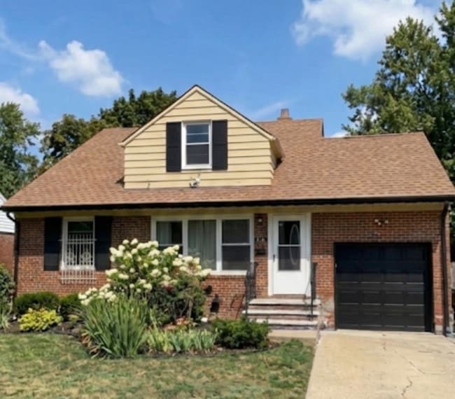 property at 316 Halle Dr