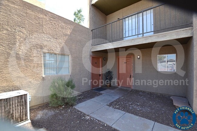 property at 2807 E Paradise Ln