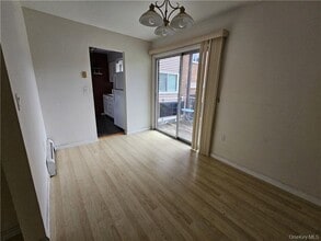 17 Tanager Rd in Kiryas Joel, NY - Building Photo - Building Photo