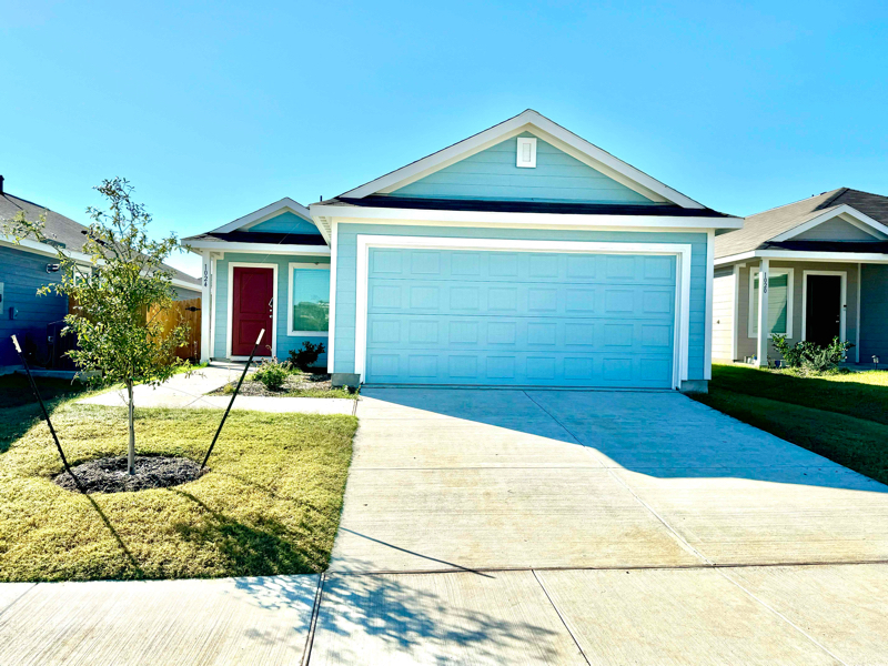 1024 Mountain Laurel Rd in Princeton, TX - Building Photo