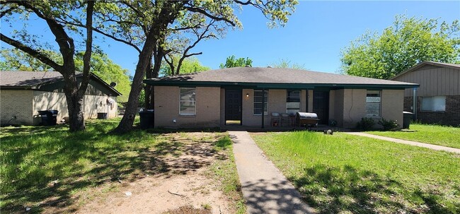 property at 1226 Airline Dr