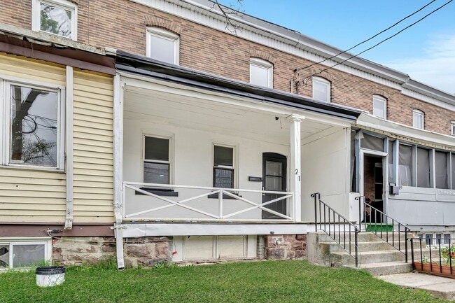 21 Adella Ave in Hamilton Township, NJ - Building Photo - Building Photo