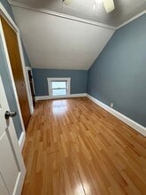 571 Slade St in Fall River, MA - Foto de edificio - Building Photo