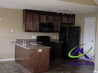 134 Coronation Dr in Bonaire, GA - Building Photo - Building Photo