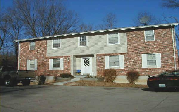 Meramec Manor in Eureka, MO - Building Photo - Building Photo