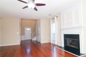 558 Lullingstone Dr SE in Marietta, GA - Building Photo - Building Photo