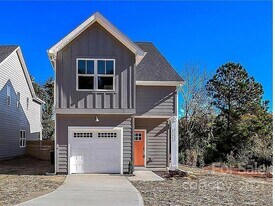 2537 Beachmont Ave in Charlotte, NC - Building Photo