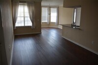 7575 Kirby Dr photo'