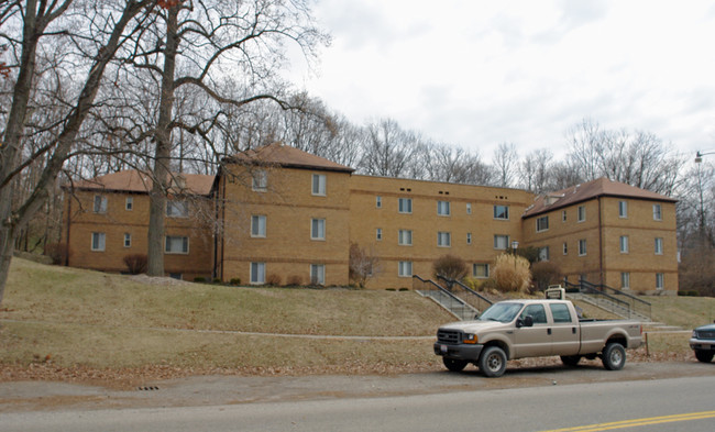 Adirondack Terrace in Kettering, OH - Building Photo - Building Photo