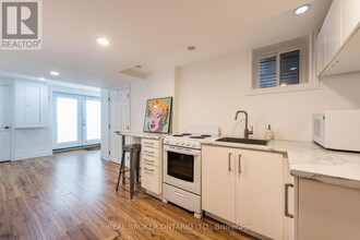 6 Bridgman Ave in Toronto, ON - Building Photo - Building Photo