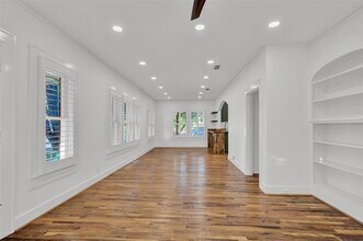2301 W Rosedale St S in Fort Worth, TX - Building Photo - Building Photo