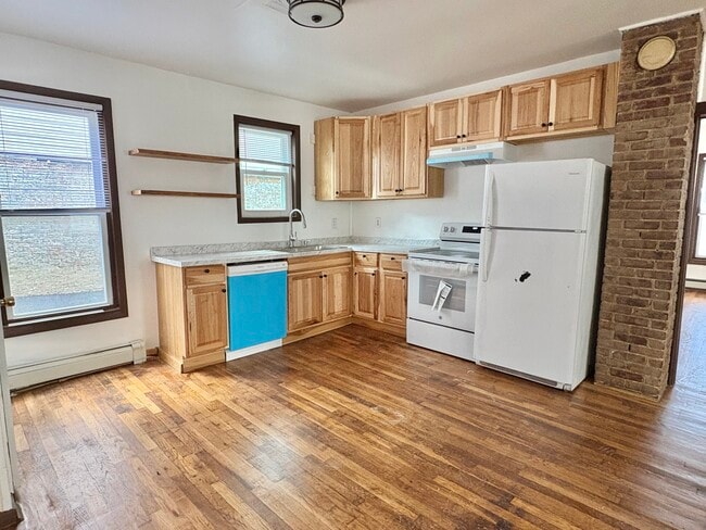 178 Broad St, Unit 1 in Catskill, NY - Foto de edificio - Building Photo