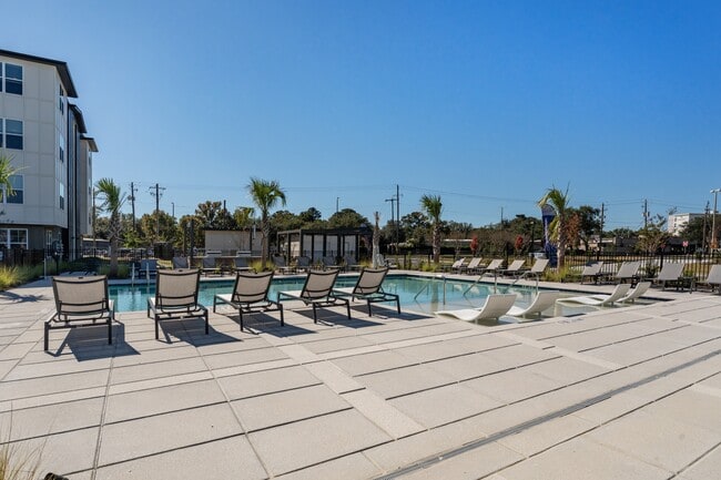 Madison Oaks in Savannah, GA - Foto de edificio - Building Photo
