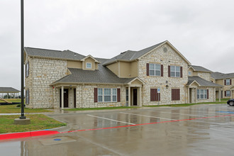 Riverstone Trails Apartments in Sunnyvale, TX - Building Photo - Building Photo