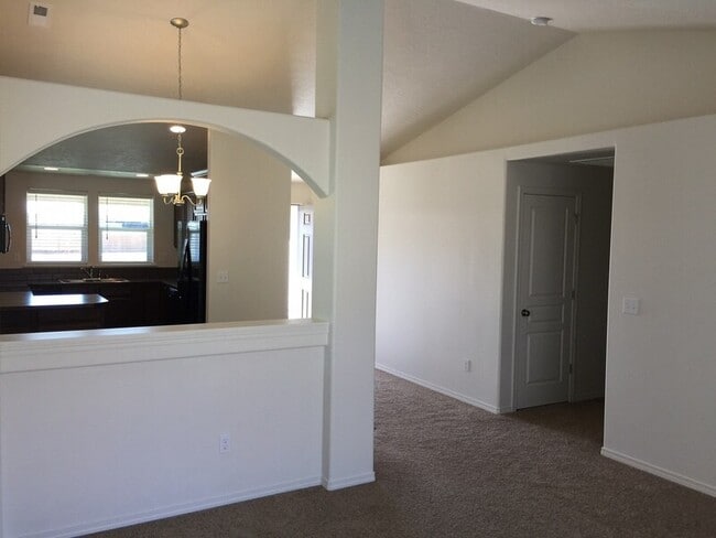 9352 W 9th Pl in Kennewick, WA - Building Photo - Building Photo